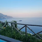 فيلة Alba - Coast